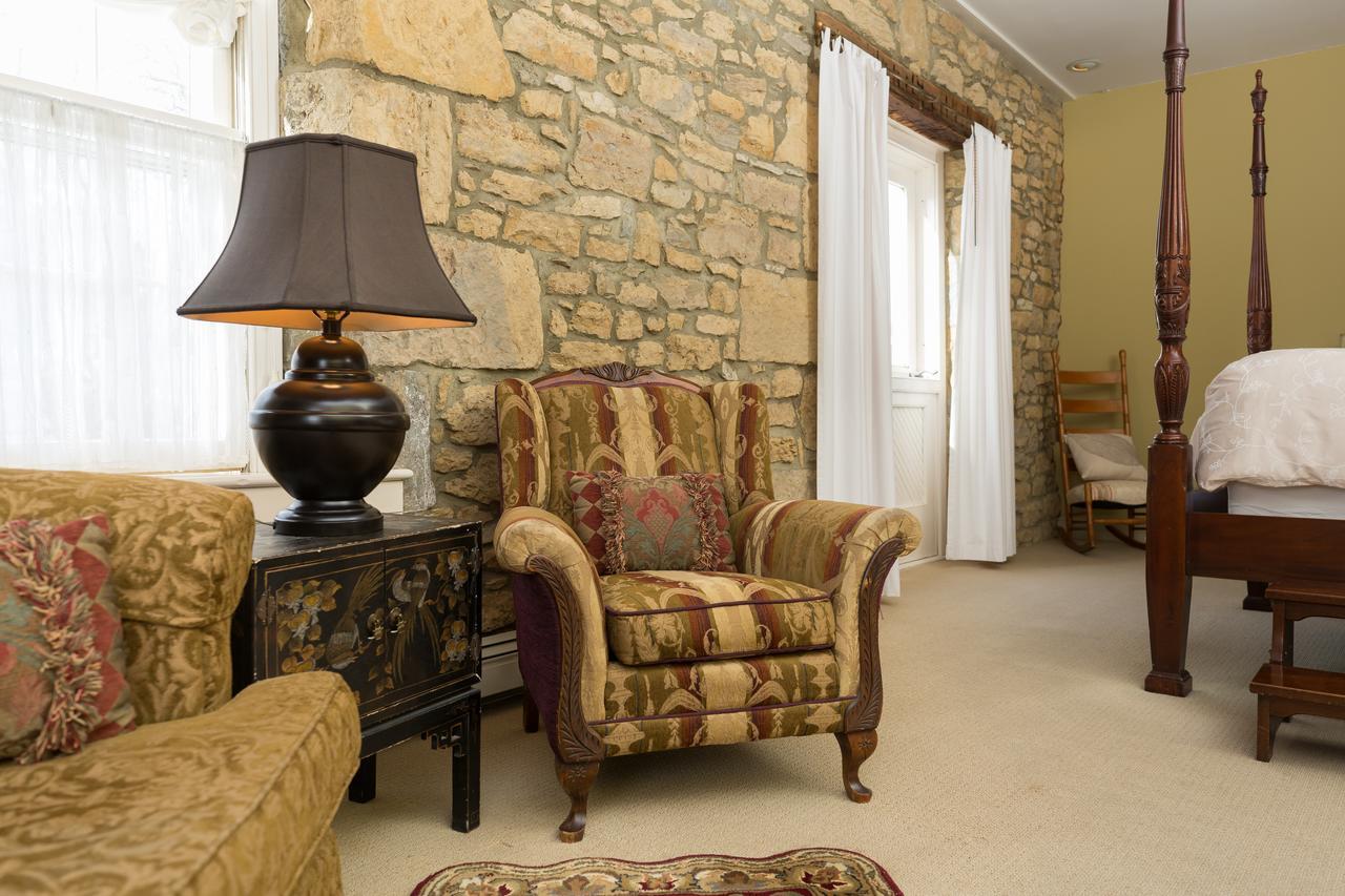 Commerce Street Brewery Hotel Mineral Point Екстер'єр фото
